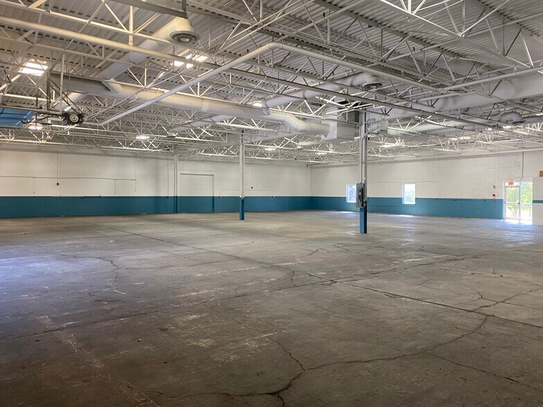 More Photos Of 110-120 LaGrange Ave, Rochester Warehouse For Lease