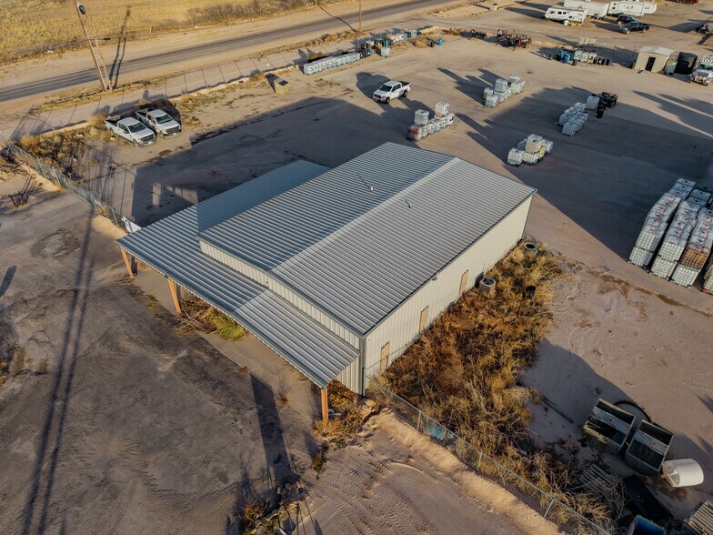 More Photos Of 8316 W I-20, Midland Warehouse For Sale