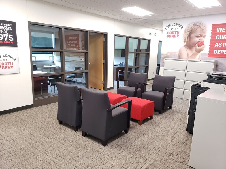 More Photos Of 220 Continuum Dr, Fletcher Research And Development For Sale