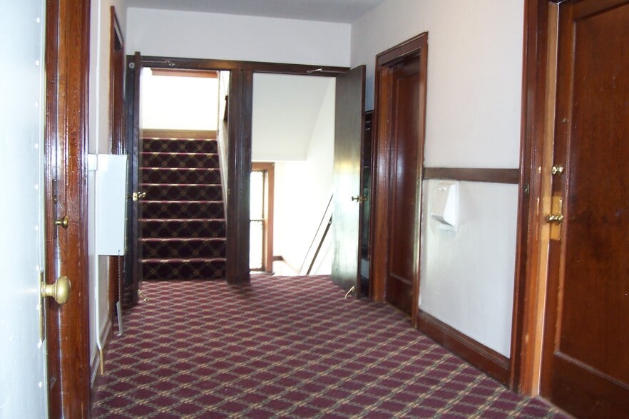 More Photos Of 195 Lexington Pky N, Saint Paul Apartments For Sale