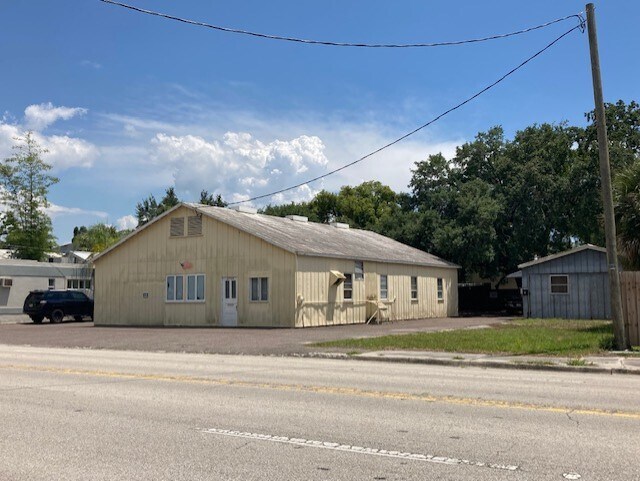 Primary Photo Of 2704 W Azeele St, Tampa Warehouse For Lease