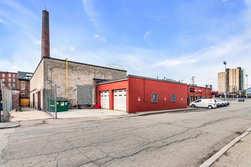 More Photos Of 92 Hall St, Lowell Storefront For Sale