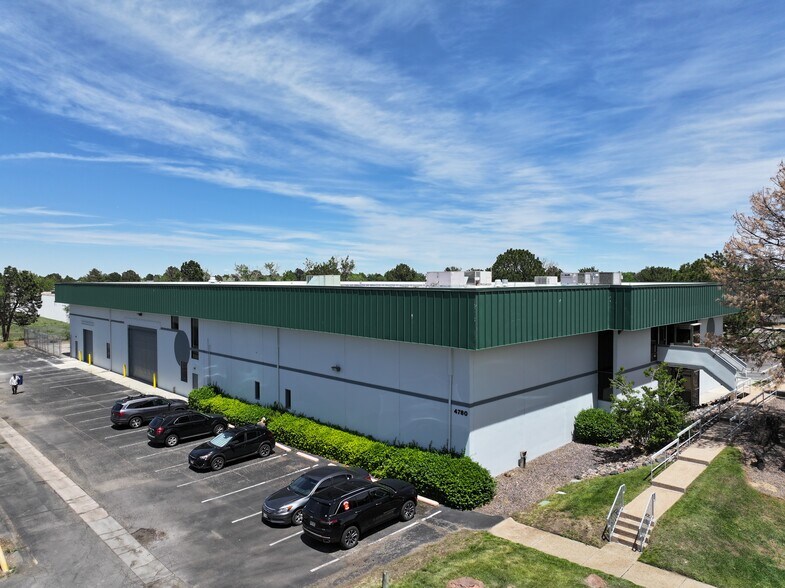 More Photos Of 4780 Oakland St, Denver Warehouse For Sale