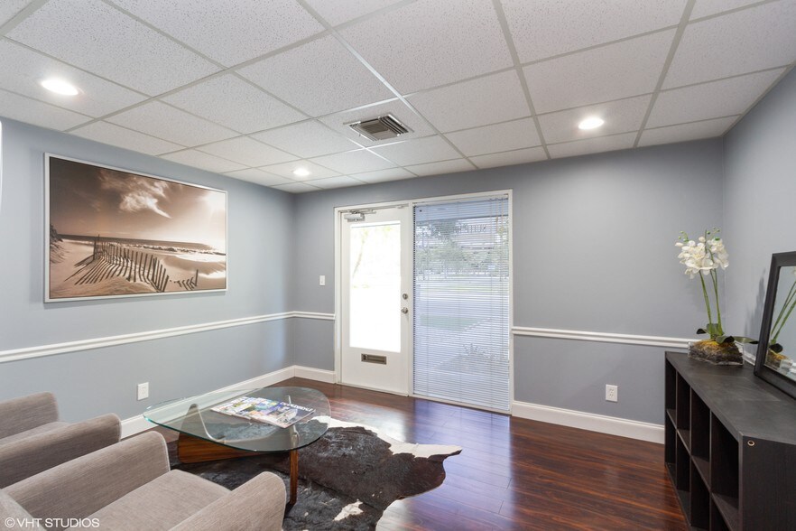 More Photos Of 212 SE 8th St, Fort Lauderdale Office Residential For Sale