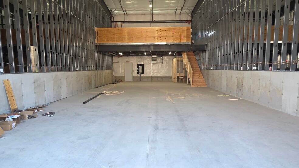 More Photos Of 1431 Hilldale Ave, Haverhill Industrial For Sale