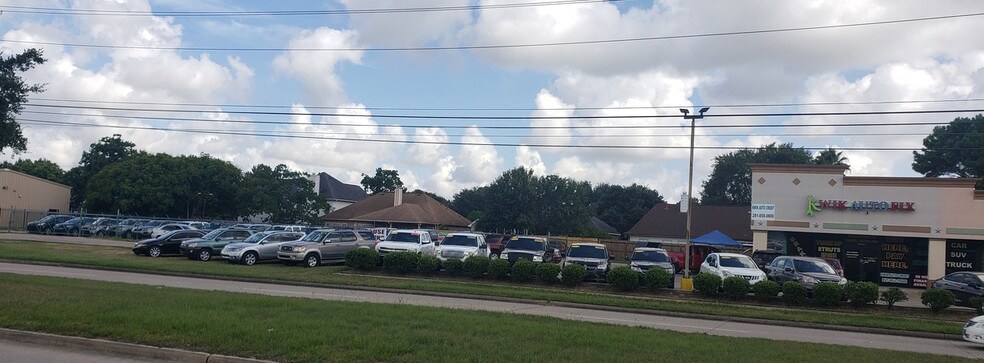 More Photos Of 17602 W Little York Rd, Houston General Retail For Lease