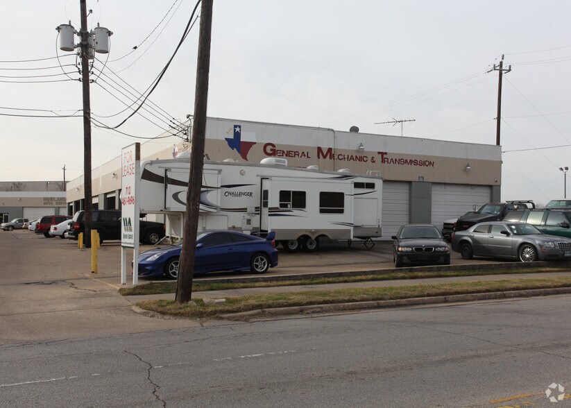 More Photos Of 5521 Glenmont Dr, Houston Warehouse For Lease