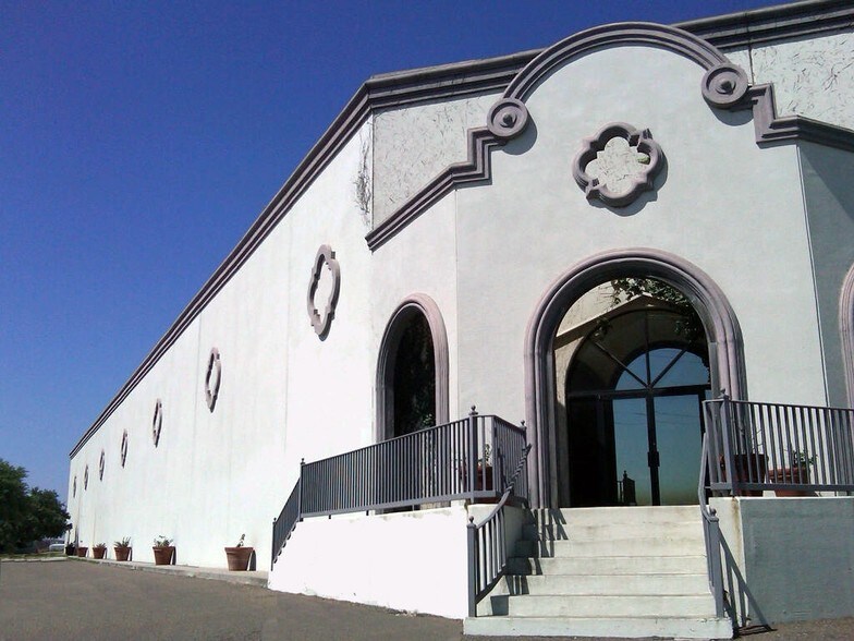 Primary Photo Of 13704 N Unitec Dr, Laredo Warehouse For Lease