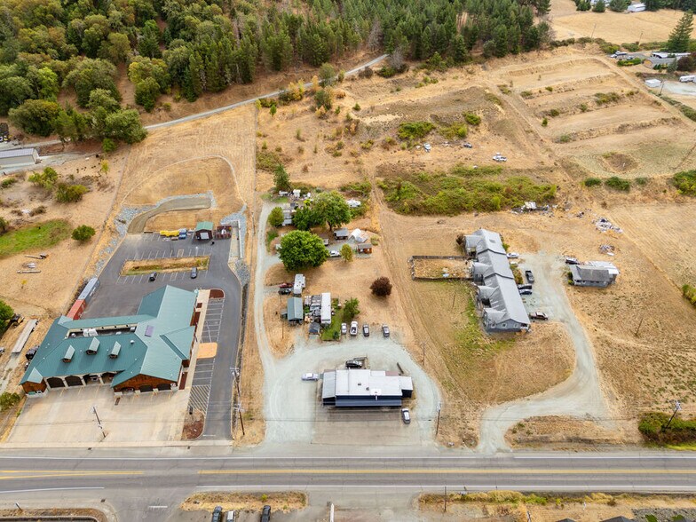 More Photos Of 172 S Old Pacific Hwy, Myrtle Creek Bar For Sale