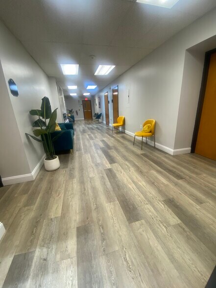 More Photos Of 422 Post Rd, Warwick Medical For Lease