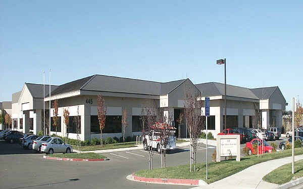More Photos Of 435-445 Devlin Rd, Napa Research And Development For Lease