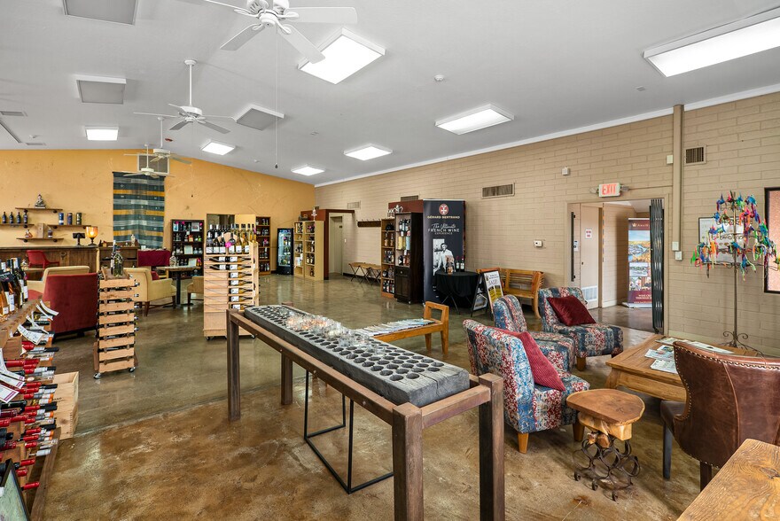 More Photos Of 102 E Pima St, Cottonwood Restaurant For Sale