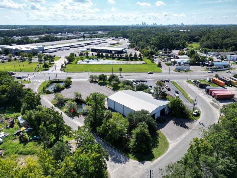 More Photos Of 3400 Edgewood Ave N, Jacksonville Warehouse For Sale