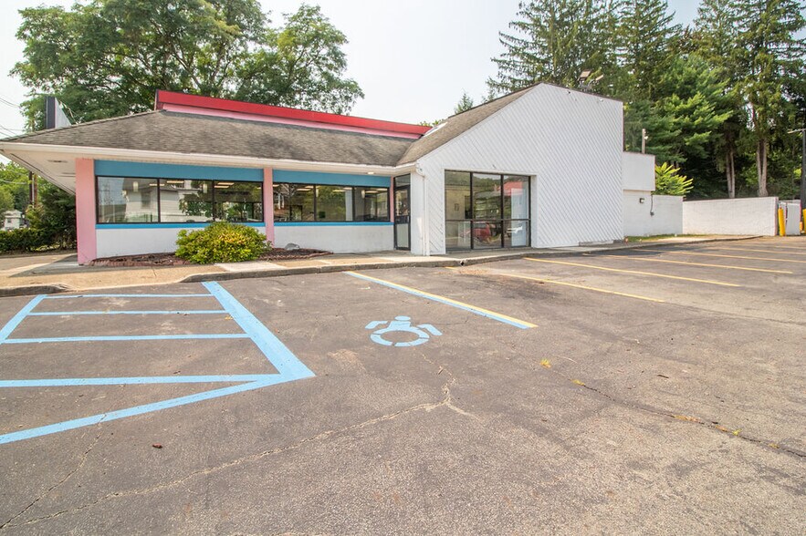 More Photos Of 127 S Main St, Ellenville Fast Food For Sale