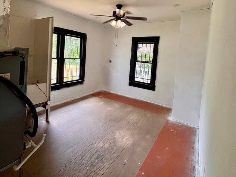 More Photos Of 490 N Spring Garden Ave, Deland Freestanding For Sale