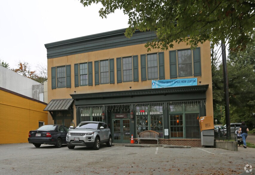 More Photos Of 5101 MacArthur Blvd NW, Washington Freestanding For Sale