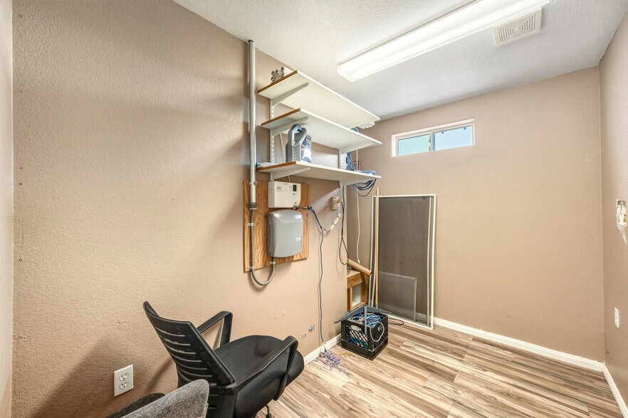 More Photos Of 1941 NV-160, Pahrump Office Residential For Sale