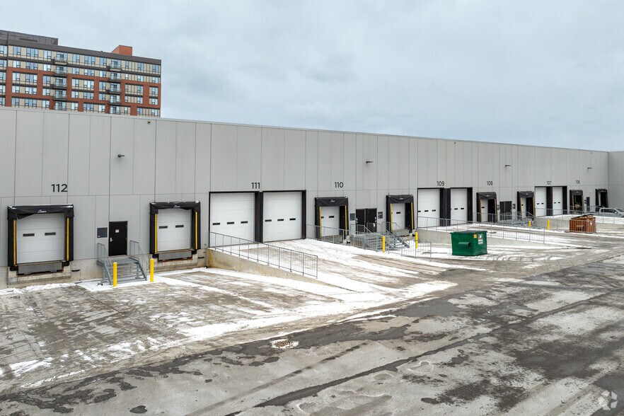 More Photos Of 3751 Victoria Park Av, Toronto Warehouse For Lease