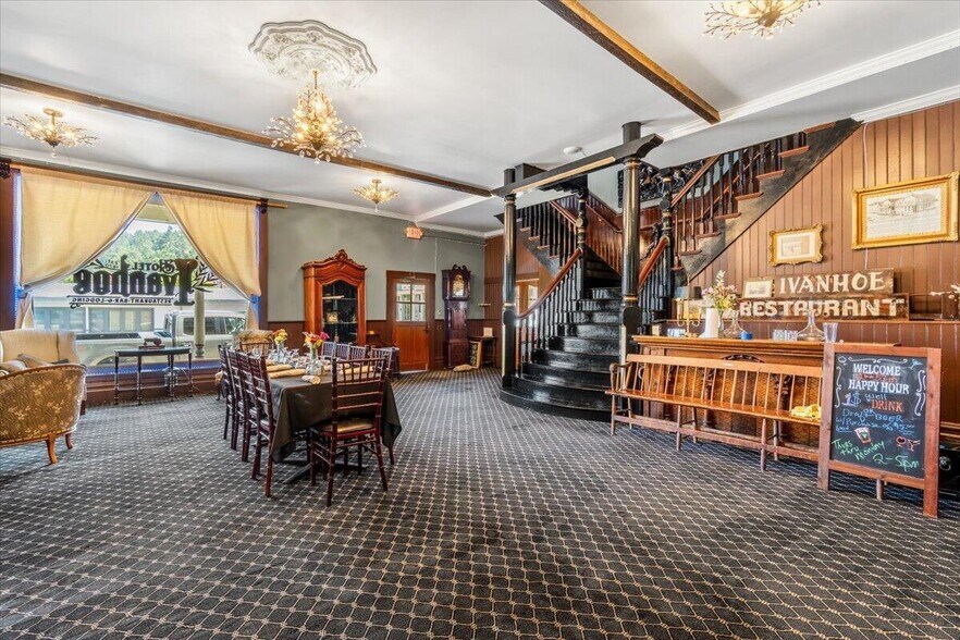 More Photos Of 315 Main St, Ferndale Hotel For Sale