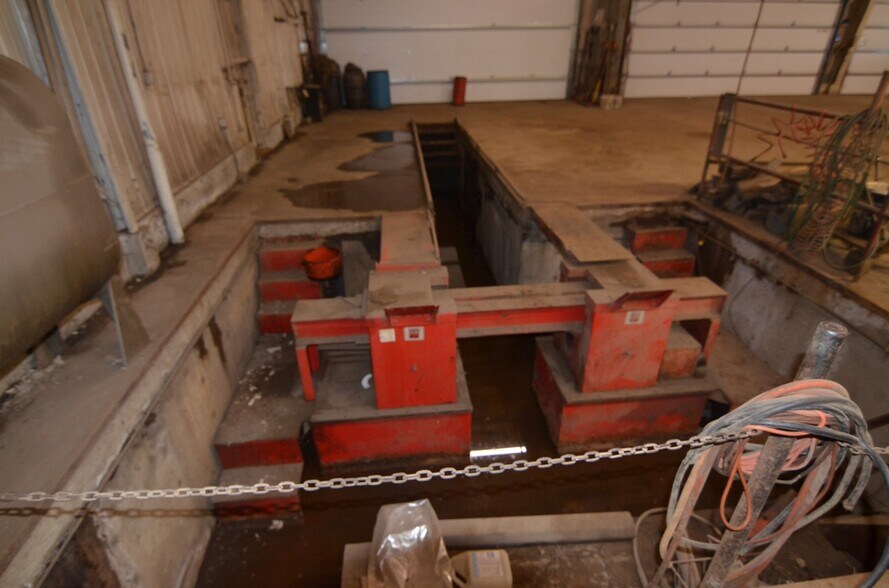 More Photos Of 5018 52 Ave, Tofield Industrial For Sale