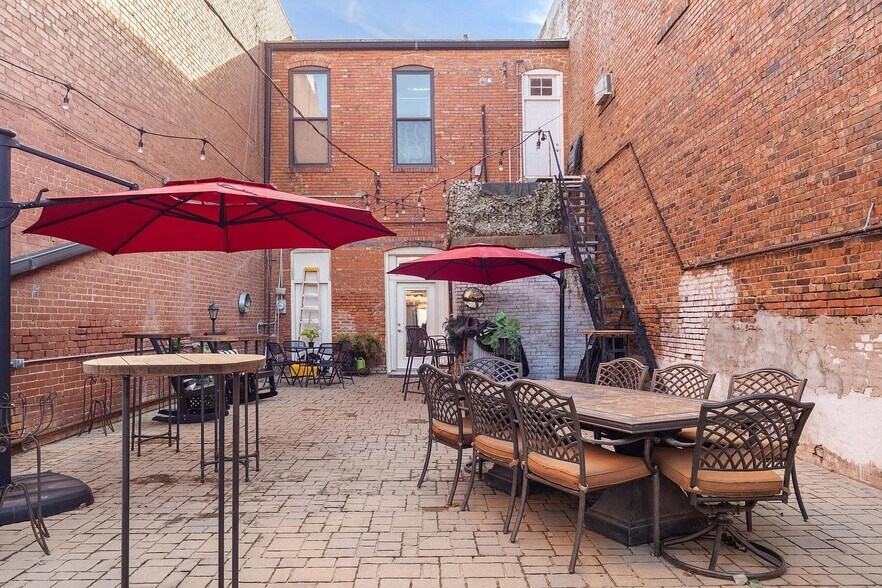 More Photos Of 506 Flynn St, Alva Storefront Retail Residential For Sale