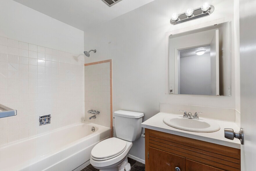 More Photos Of 6511 Armar Rd, Marysville Apartments For Sale