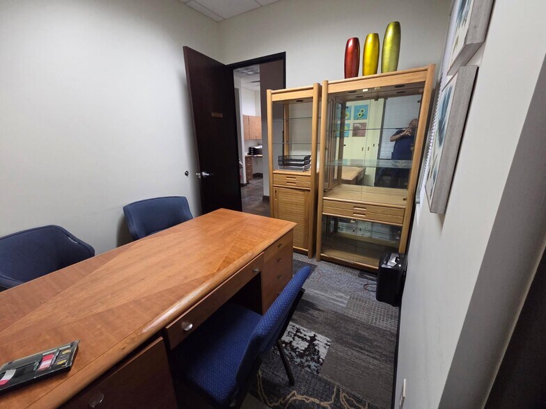 More Photos Of 14811 W Bell Rd, Surprise Medical For Lease