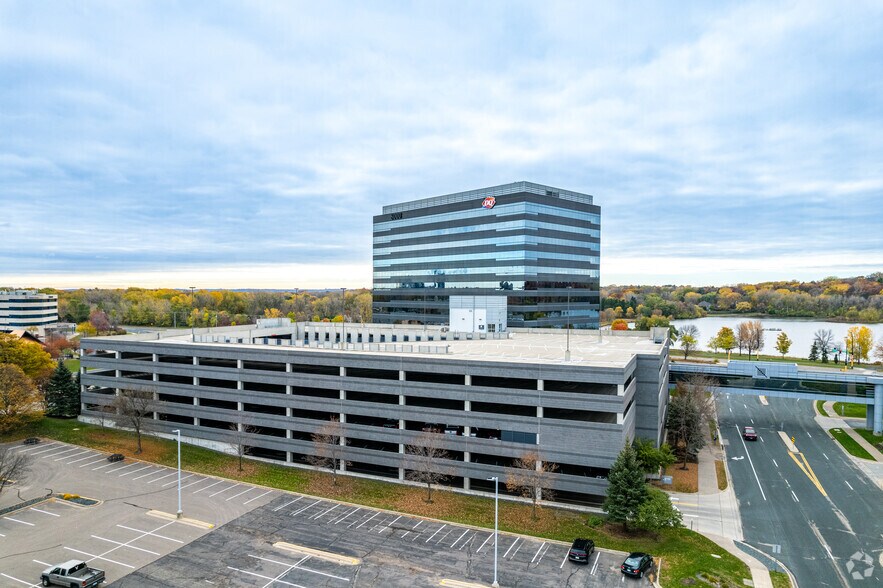 More Photos Of 8000 Norman Center Dr, Bloomington Office For Lease