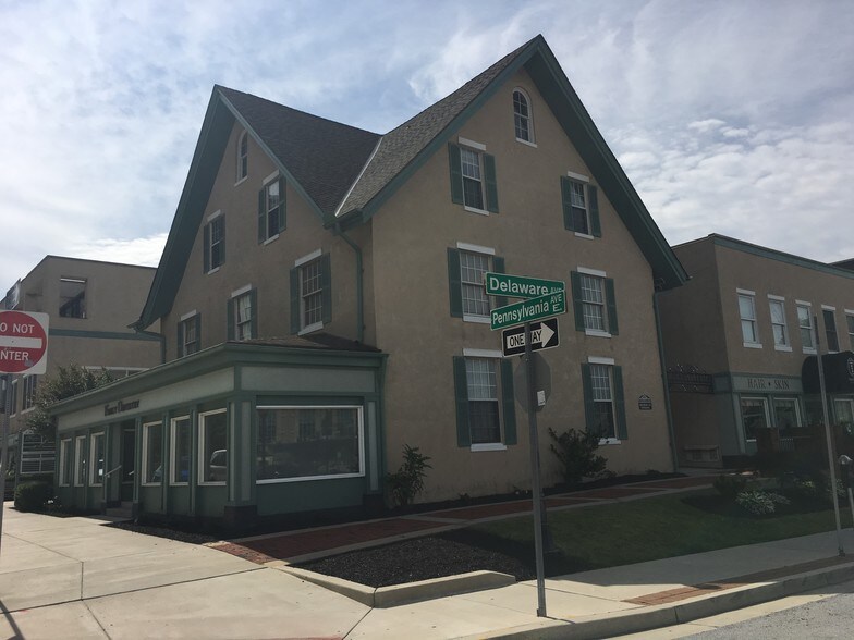 More Photos Of 100 E Pennsylvania Ave, Towson General Retail For Lease