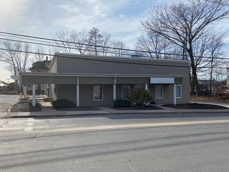 More Photos Of 326 Highland Ave, Waterbury Medical For Sale