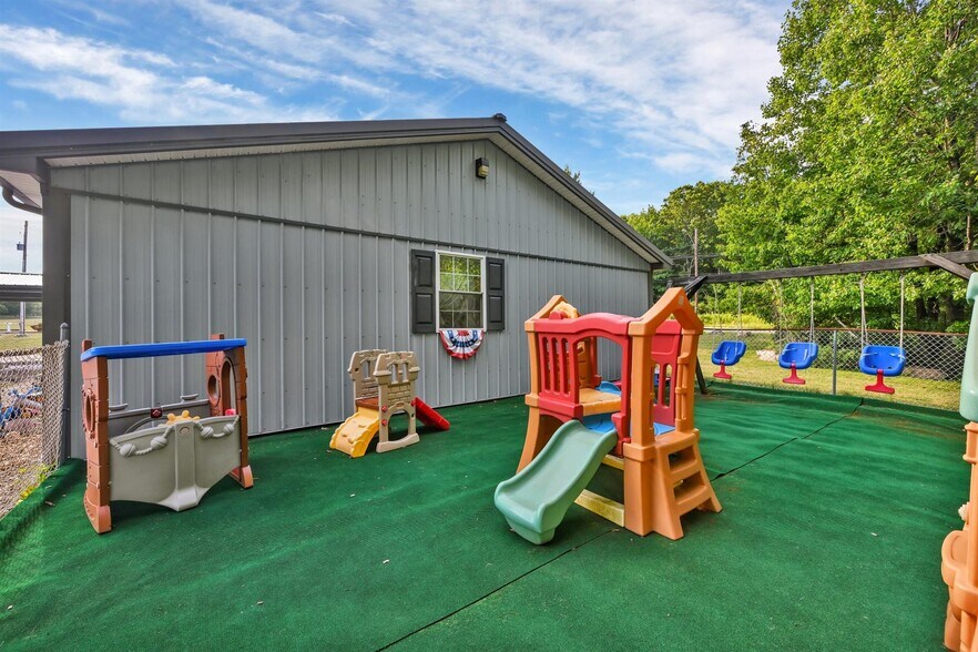 More Photos Of 10 Rausch Creek Rd, Tremont Daycare Center For Sale