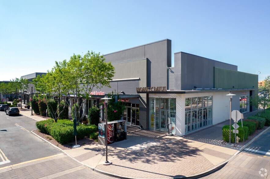 More Photos Of 2716-2810 S Market St, Gilbert Unknown For Lease