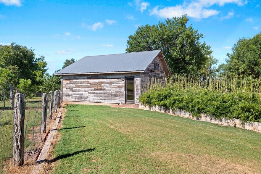 More Photos Of 31300 Ranch Road 12, Dripping Springs Specialty For Sale