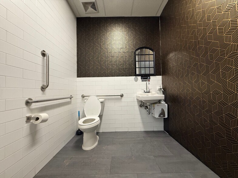 More Photos Of 1440 Fulton St, Brooklyn Storefront Retail Residential For Lease