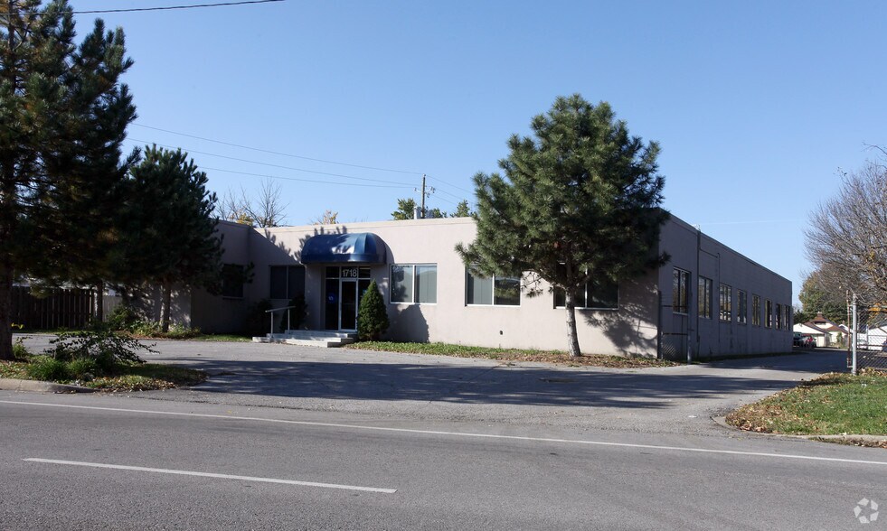 Primary Photo Of 1718 Lafayette Rd, Indianapolis Flex For Sale