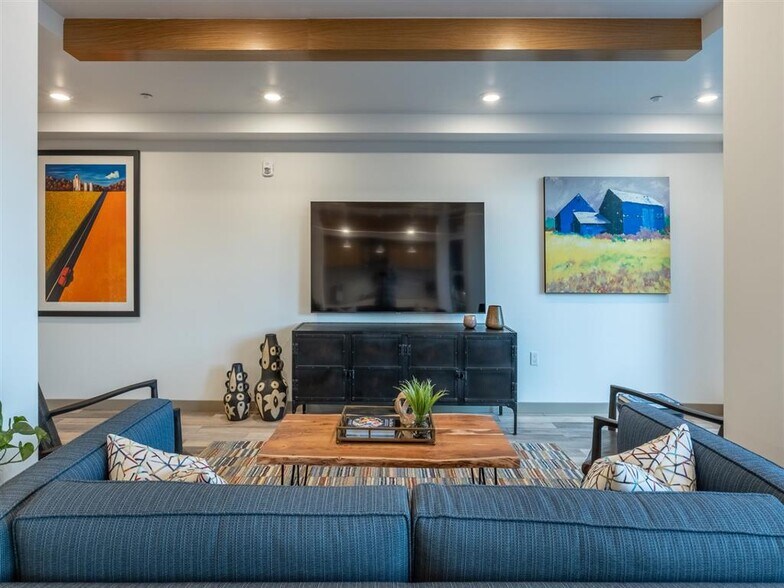 More Photos Of 2200 W Meeker St, Kent Apartments For Lease