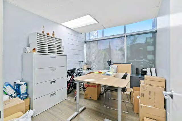 More Photos Of 1461 E Chevy Chase Dr, Glendale Office For Sale