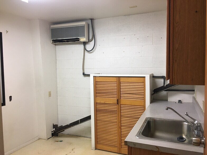 More Photos Of 81-6678 Mamao St, Kealakekua Specialty For Lease