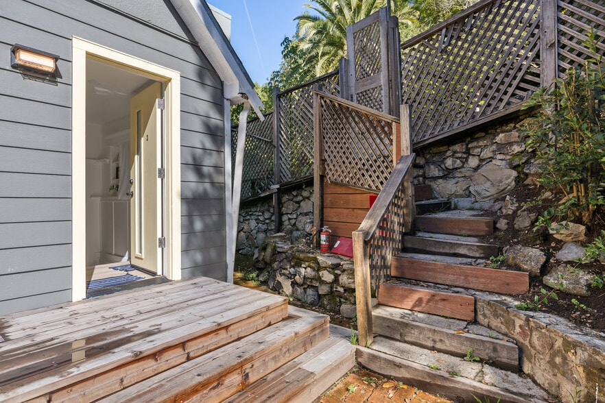 More Photos Of 250 Red Hill Ave, San Anselmo Apartments For Sale