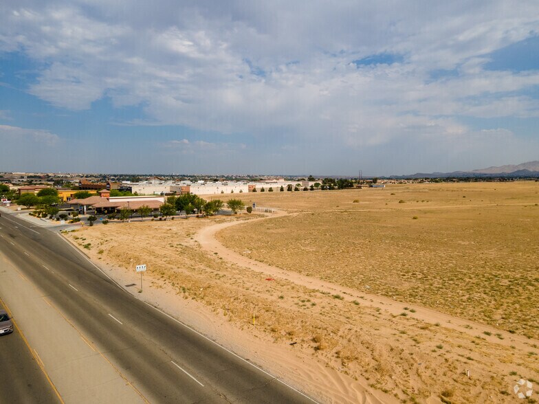 More Photos Of 12189 Apple Valley Rd, Apple Valley Unknown For Lease