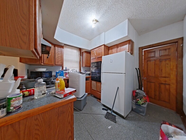 More Photos Of 2713 W Allegheny Ave, Philadelphia Multifamily For Sale