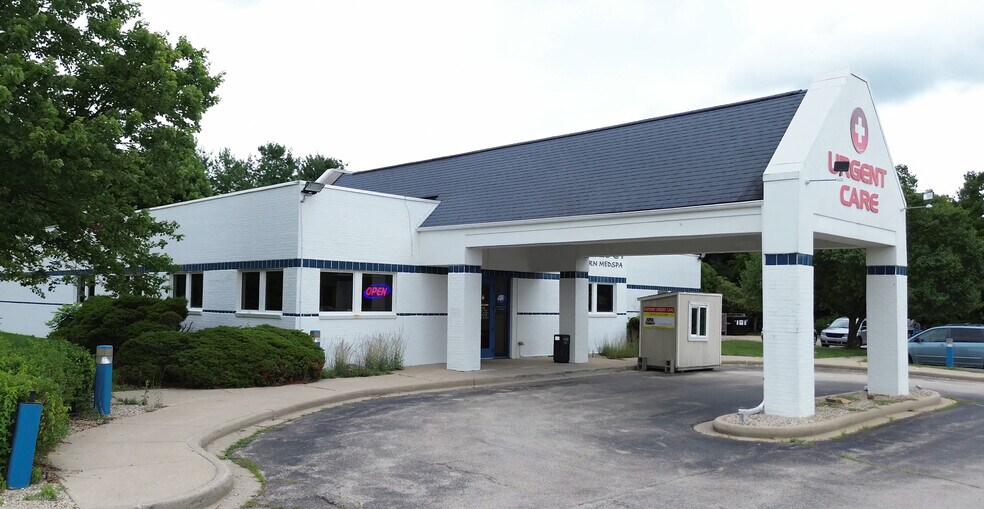 More Photos Of 872 Ohio Pike, Cincinnati Medical For Sale