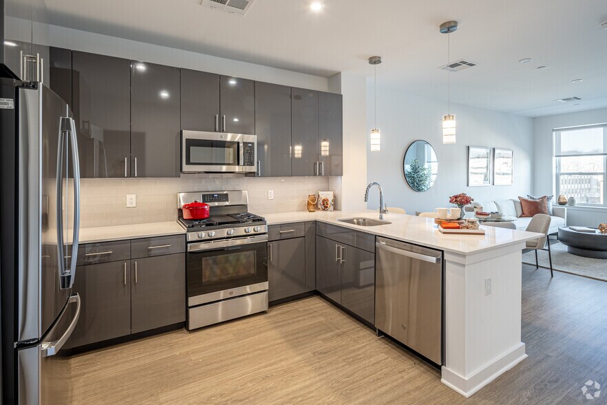 More Photos Of 620 Bloomfield Ave, Bloomfield Apartments For Lease