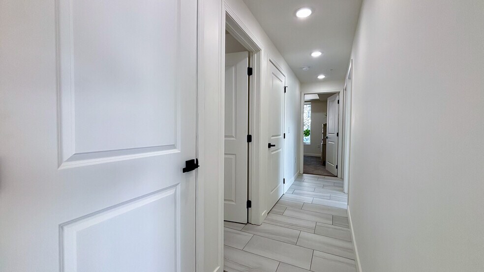 More Photos Of 129 Sugarfoot Way, Pigeon Forge Apartments For Sale