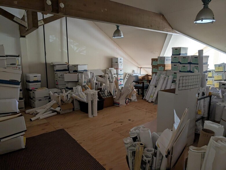 More Photos Of 2236 Mariner Square Dr, Alameda Office Residential For Sale