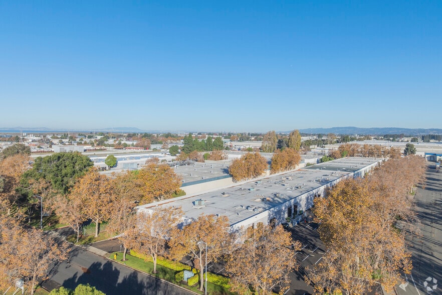 More Photos Of 25005 Viking St, Hayward Unknown For Lease