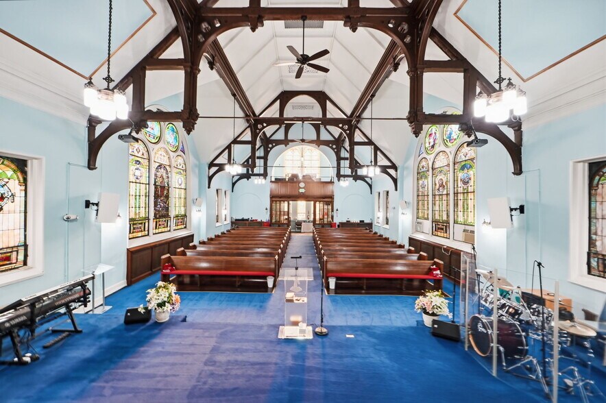 More Photos Of 401-407 N Patterson Park Ave, Baltimore Religious Facility For Sale