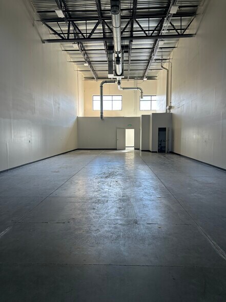 More Photos Of 2452 E 6700 S, Uintah Industrial For Lease