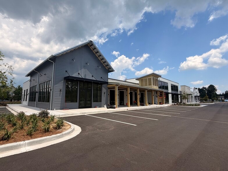 Primary Photo Of 200 Basswood Dr, Savannah Storefront For Lease