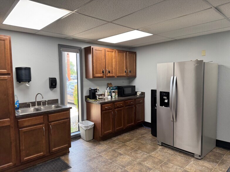 More Photos Of 1701 Century Dr, Goshen Manufacturing For Sale